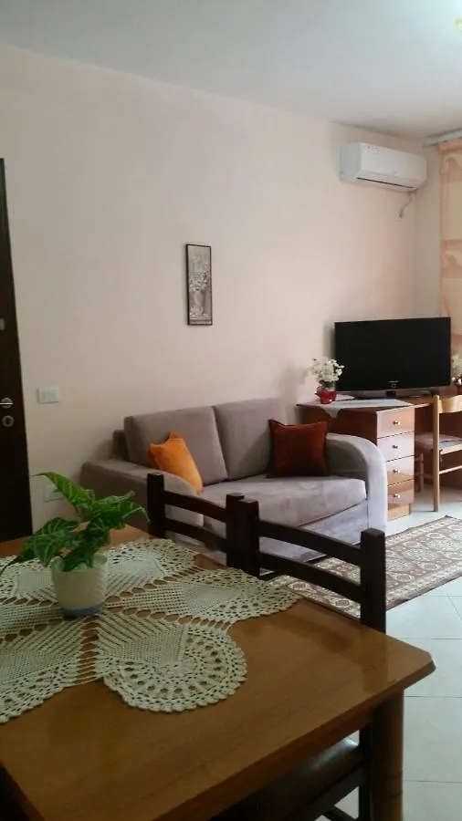 Christos Apartments Sarandë