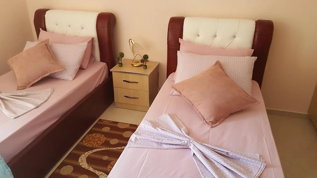 Christos Apartments Sarandë